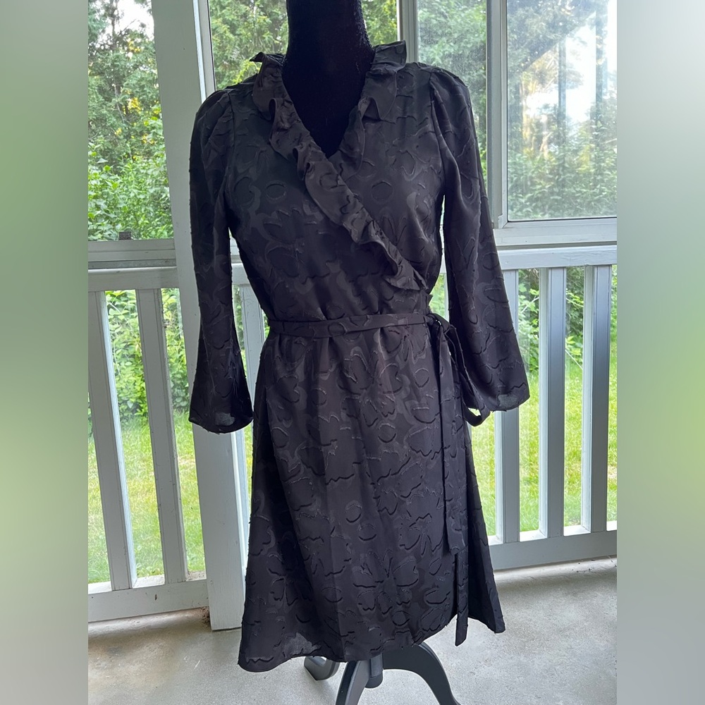 Madewell Ruffled with floral pattern Black Wrap Dress